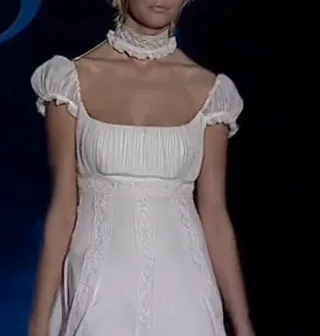 Vestido de Novia Novia d'Art con enaguas y aro.