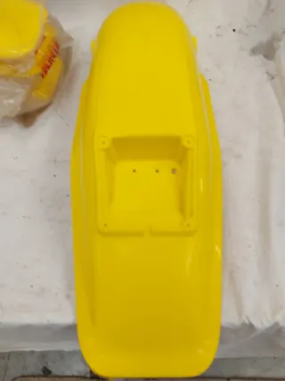 Guardabarros JONIE Ref. 731 amarillo