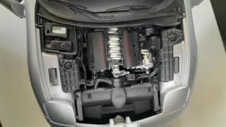 Chevrolet Corvette escala 1:18