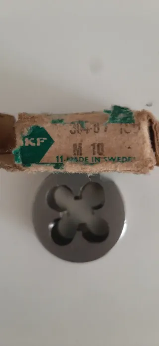 Filiera tonda SKF M10 HSS