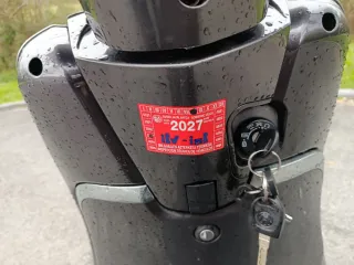 Moto Scooter 125cc Gris