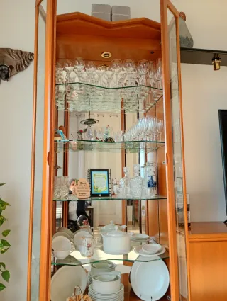 Vitrina comedor y mueble bajo
