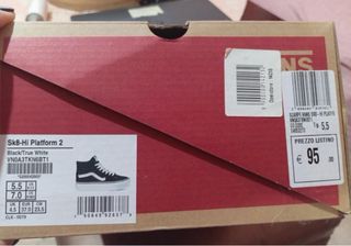 Vans Sk8-Hi Platform nere e bianche