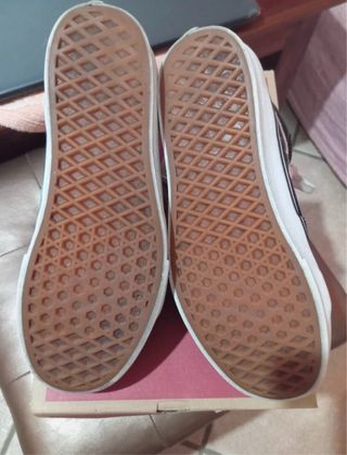 Vans Sk8-Hi Platform nere e bianche