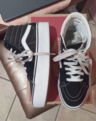 Vans Sk8-Hi Platform nere e bianche