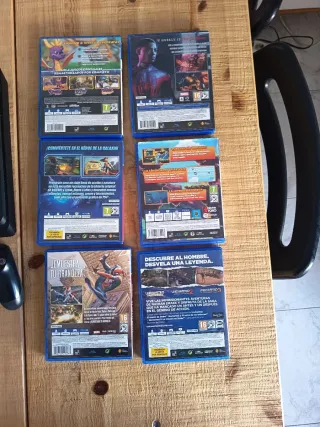 PS4 1TB + 7 Giochi + 2 Controller