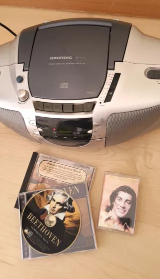 Radiocasete Grundig Beezz CD