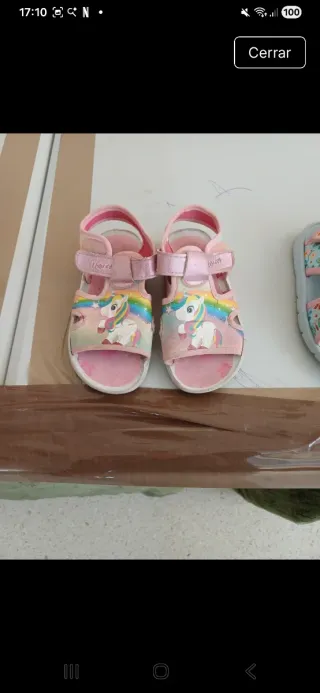 Sandalias unicornio talla 26