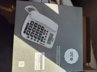 Teléfono fijo SPC para mayores. Tiene solo un año