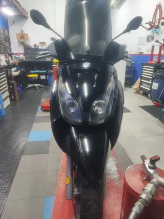 Piaggio X7 125 Negra