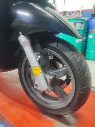 Piaggio X7 125 Negra