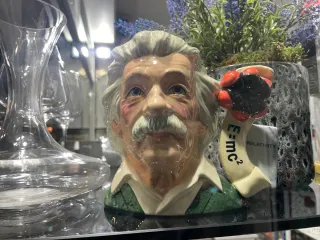 Jarra Royal Doulton Albert Einstein