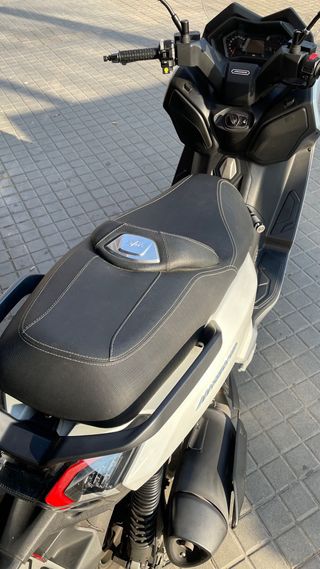 SYM MAXSYM 400 2022 10.000kms