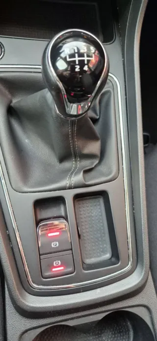 Seat León  16 TDI 115S/ 5P 2020