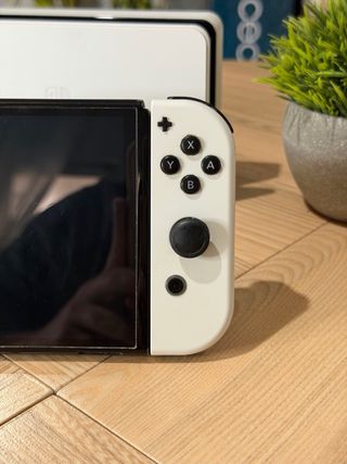Nintendo Switch OLED Blanca + Accesorios