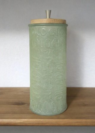 Vaso opaco con coperchio in faggio