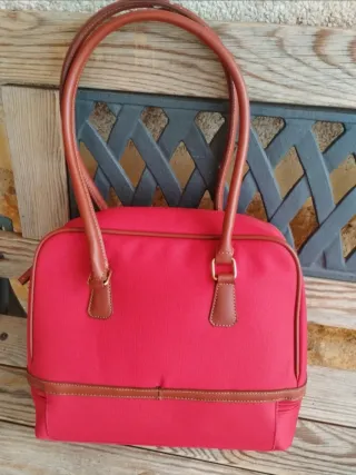Bolso de mano y neceser grande viaje rojo