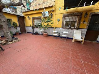 Chalet en venta en Avda. De los Ogíjares en Armilla