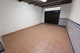 Chalet en venta en Avda. De los Ogíjares en Armilla