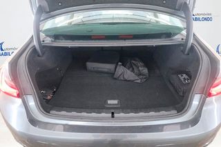 BMW Serie 3 330e Business Design