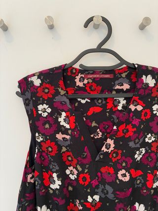 Vestido Comptoir ds Cotonniers floral rojo violeta