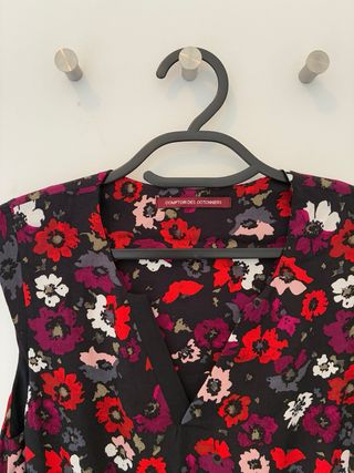 Vestido Comptoir ds Cotonniers floral rojo violeta