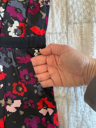 Vestido Comptoir ds Cotonniers floral rojo violeta