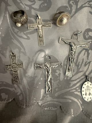 Lote de Cruces y Medallas de Plata