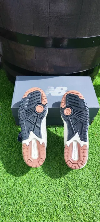 New Balance 550 sin estrenar. T. 38
