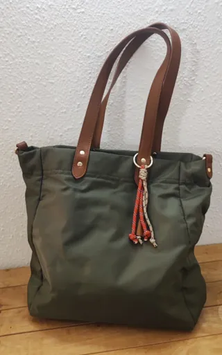 Bolso grande, impermeable, con correa para bandole