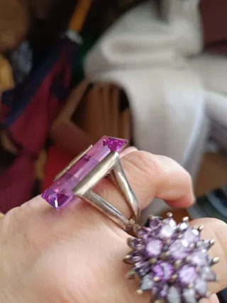 Anillos de Plata con Piedras Moradas