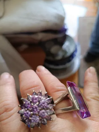 Anillos de Plata con Piedras Moradas