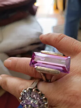 Anillos de Plata con Piedras Moradas