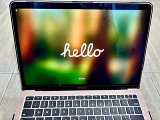 MacBook Air 2020 Intel 1.1 GHz Oro
