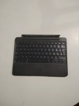 Funda Teclado Logitech Slim Combo iPad 5a / 6a