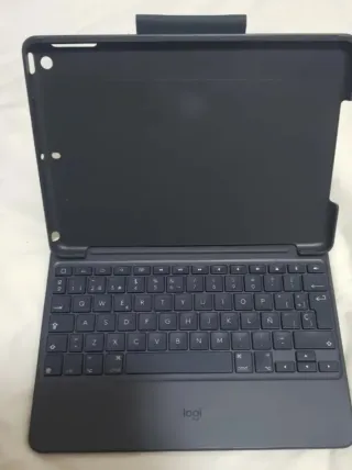 Funda Teclado Logitech Slim Combo iPad 5a / 6a