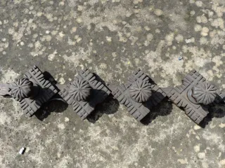 Sartén antigua de hierro con mango