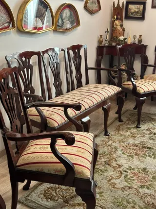 Sofá y sillas caoba estilo Chippendale