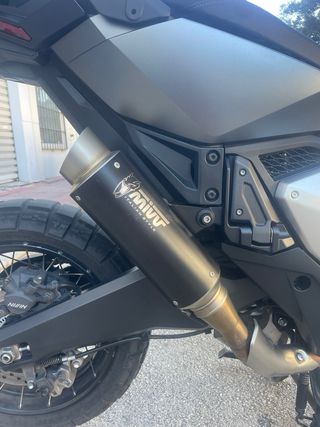 Honda X-ADV 750 Gris/Negro