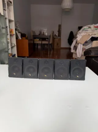 Amplificador Yamaha + 5 Altavoces Infinity