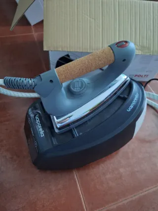 Centro de planchado Polti Vaporella