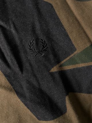 Jersey Fred Perry x Arktis Camuflaje Talla M
