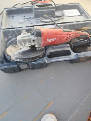 Radial Milwaukee con disco