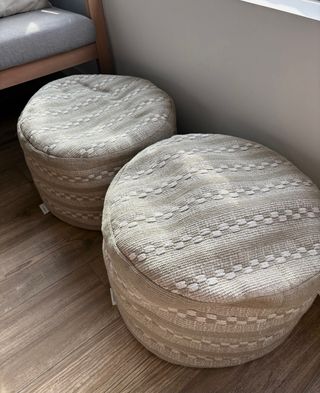 Pack 2 puffs algodón bordados beige