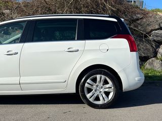 Peugeot 5008 Allure 7plazas 2.0 BlueHDi 150cv