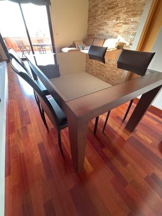 Mesa de comedor cristal y madera