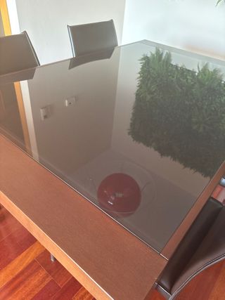 Mesa de comedor cristal y madera