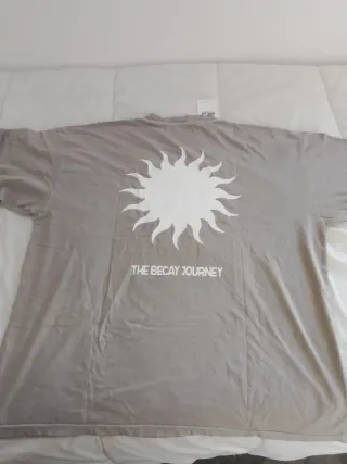 2 Camisetas Becay beige con logo sol