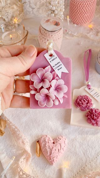 Targhette profumate shabby latte e miele spring