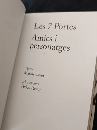 Libro "Les 7 portes.Amics i personatges"